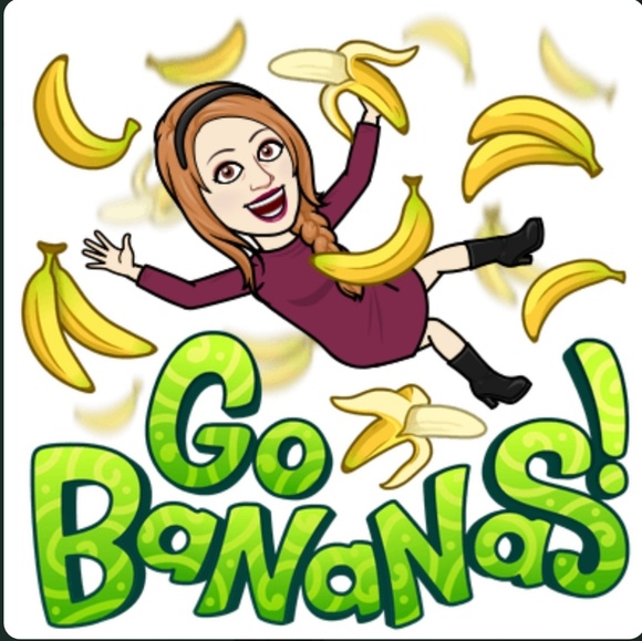 Welcome to my closet!⤵ - Picture 4 of 4